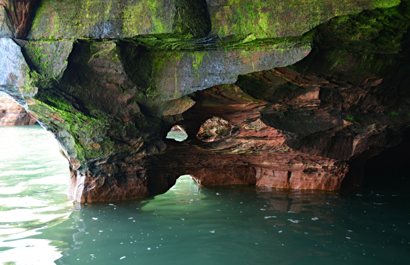 Apostle-Islands-National-Lakeshore-Devil's-Island-Caves
